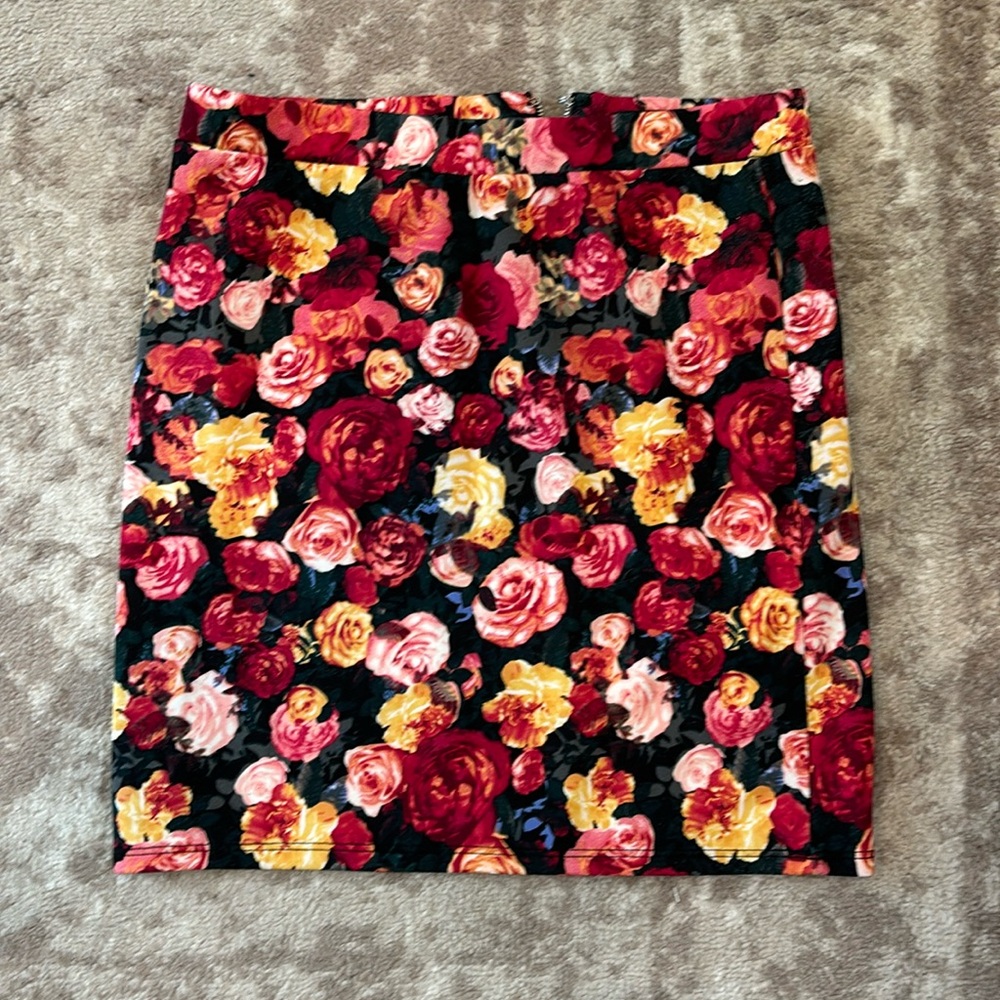 Forever 21 Large floral pencil skirt